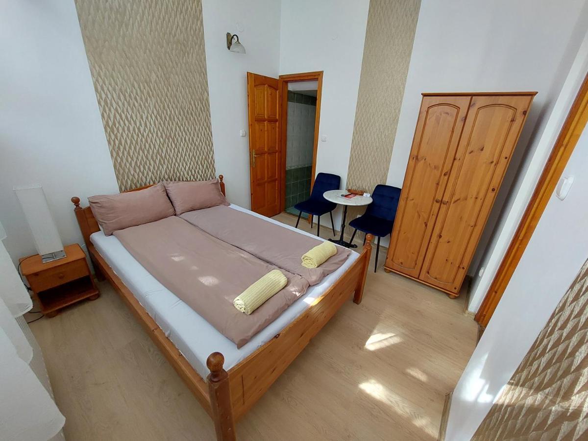 Palma Vendeghaz Bed & Breakfast Szeged Ngoại thất bức ảnh