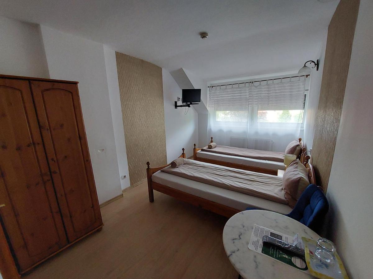 Palma Vendeghaz Bed & Breakfast Szeged Ngoại thất bức ảnh